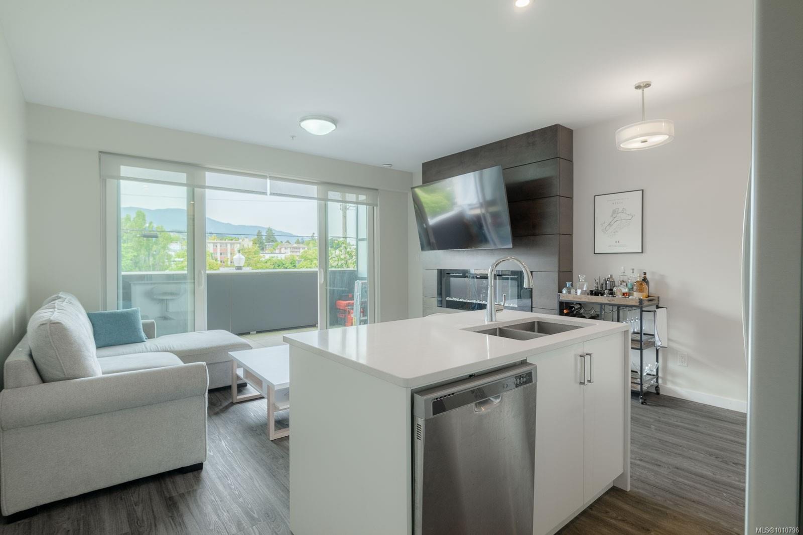 $378,900 - 91 Chapel St<br>Nanaimo, British Columbia, V9R 0J3