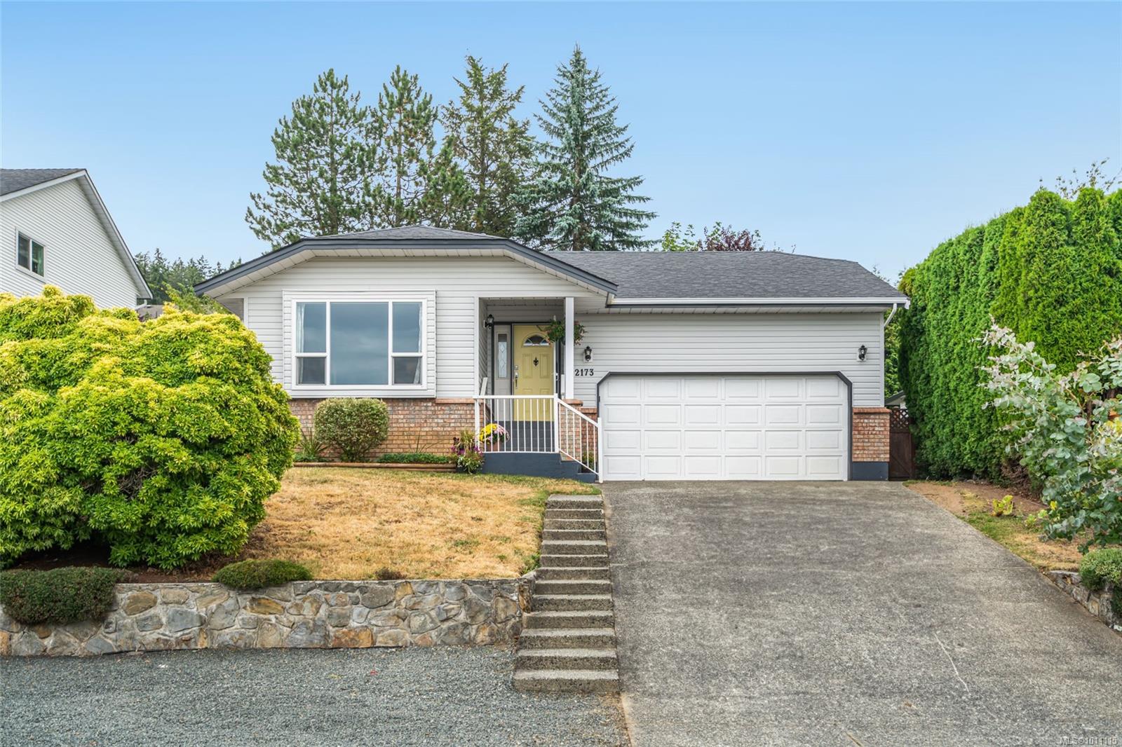 $819,900 - 2173 Woodthrush Pl<br>Nanaimo, British Columbia, V9R 6V2
