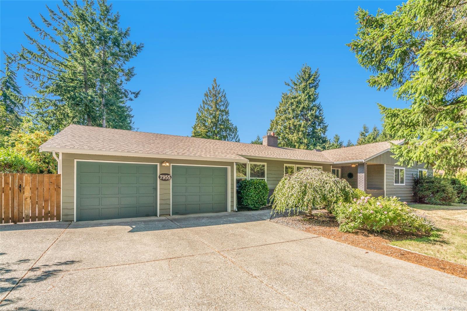 $1,249,900 - 7955 Northwind Dr<br>Lantzville, British Columbia, V0R 2H0