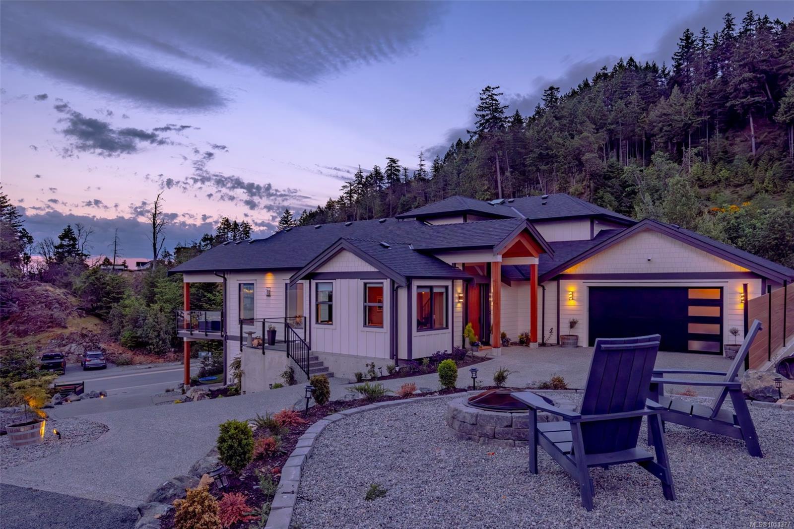 $1,949,900 - 7462 Copley Ridge Dr<br>Lantzville, British Columbia, V0R 2H0