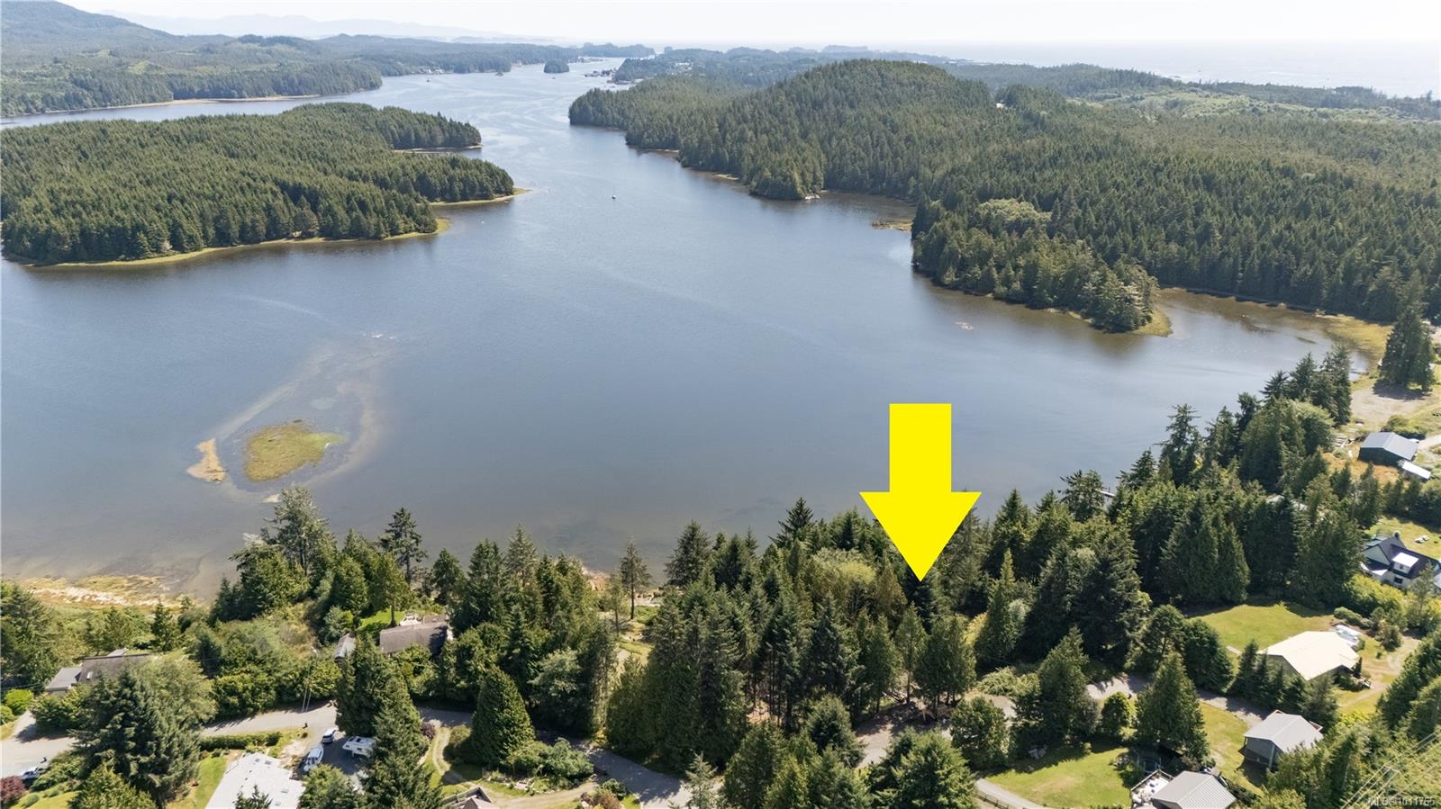 $829,000 - 260 Karn Ave<br>Ucluelet, British Columbia, V0R 3A0