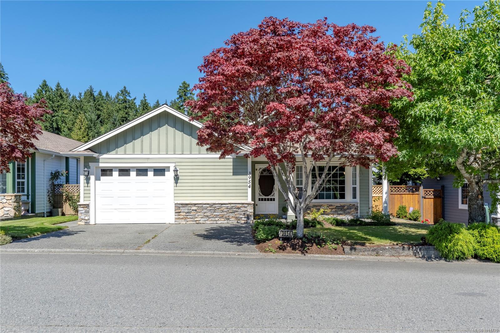 $569,900 - 3954 Magnolia Dr<br>Nanaimo, British Columbia, V9T 6B9