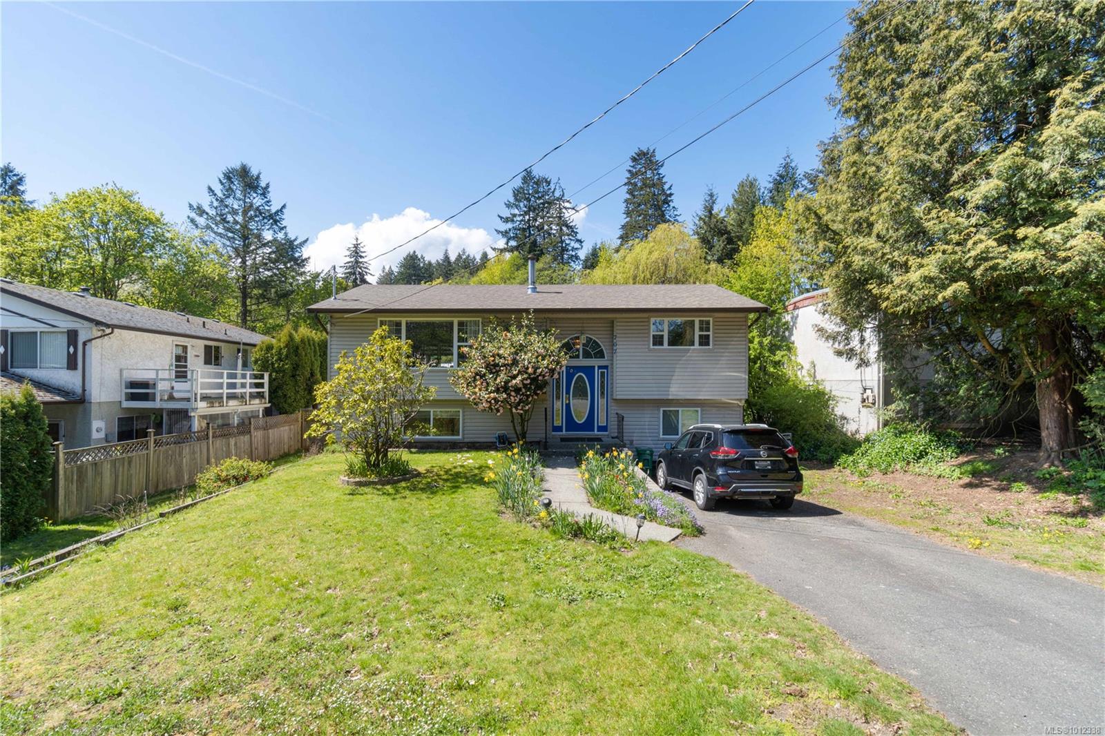 707 Howard Ave, (Na South Nanaimo) Nanaimo British Columbia, V9R 3S9 $675,000