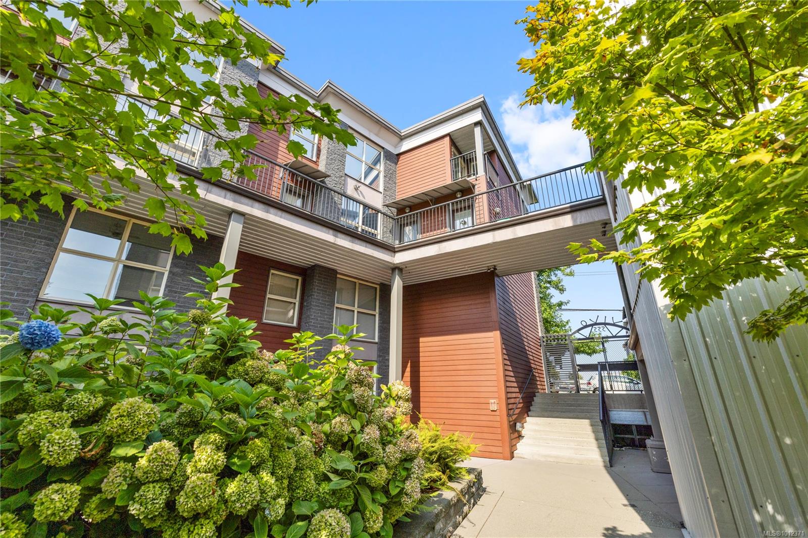 555 Franklyn St, (Na Old City) Nanaimo British Columbia, V9R 2X9 $379,900
