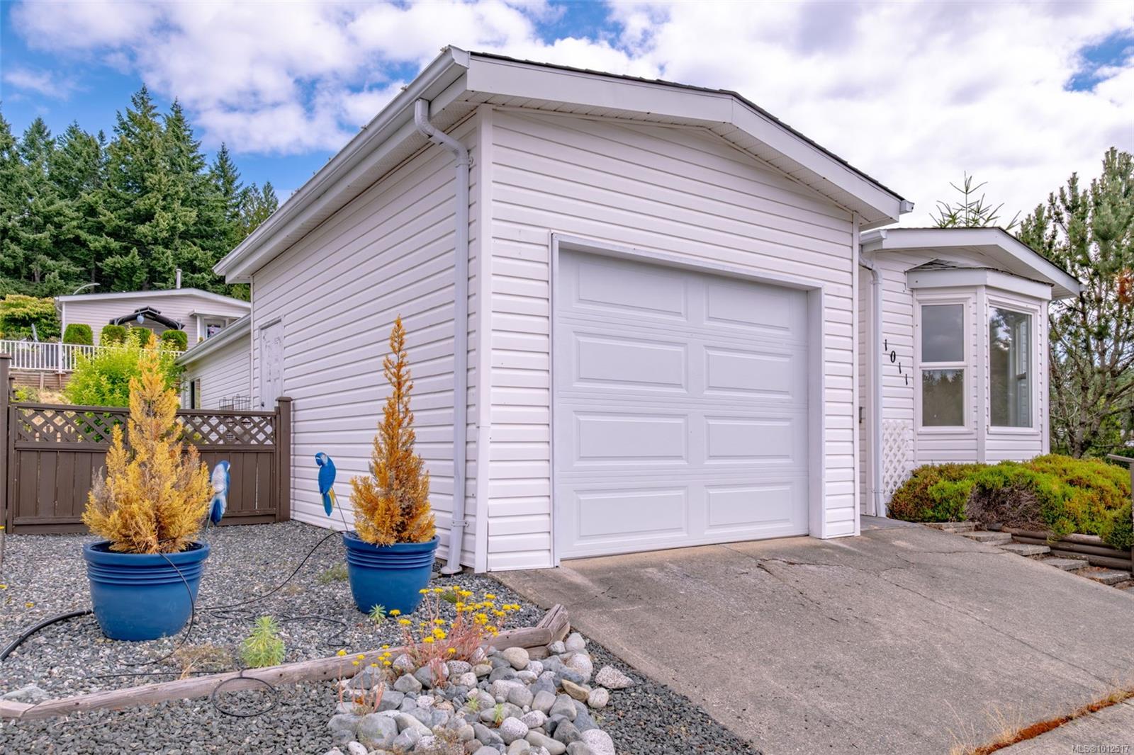 1011 Collier Cres, (Na South Nanaimo) Nanaimo British Columbia, V9R 6K6 $374,900