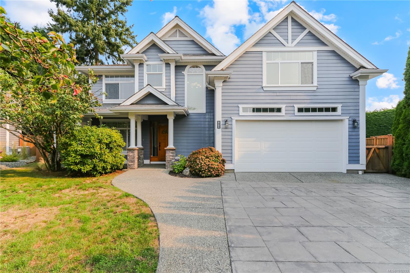 $1,099,900 - 6106 Montgomery Way<br>Nanaimo, British Columbia, V9V 1T5