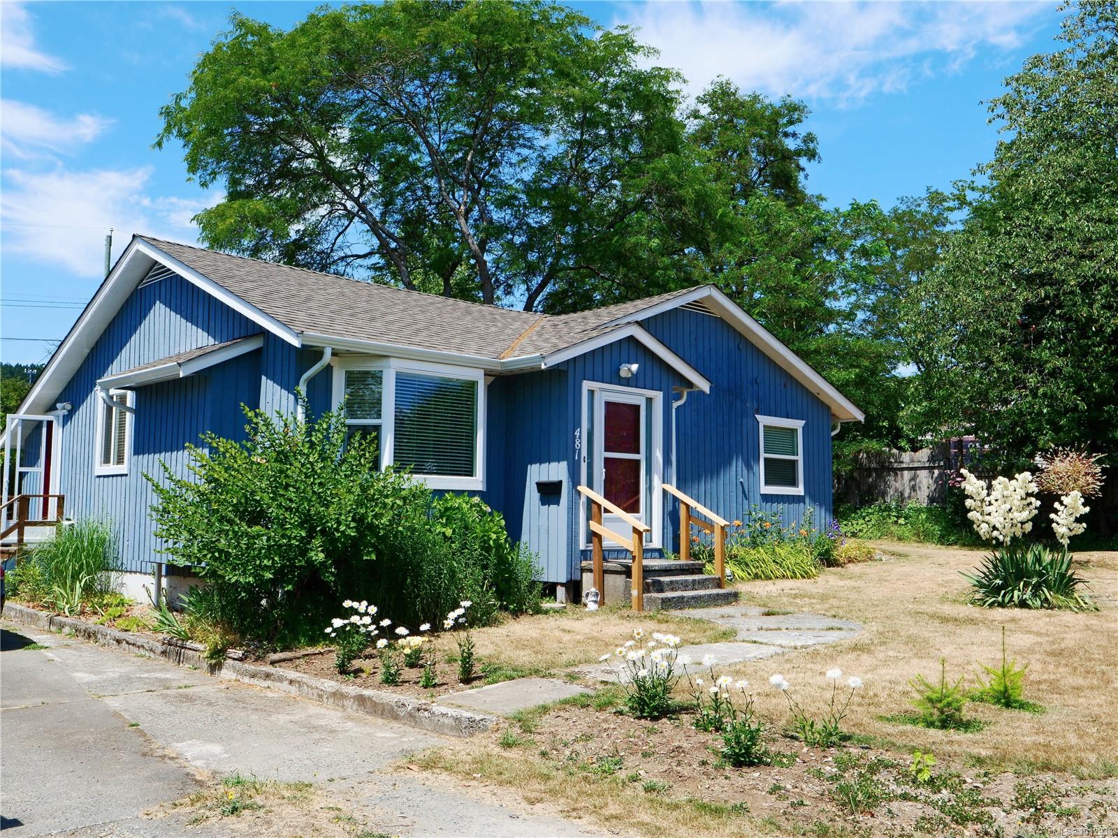 $589,000 - 481 Lambert Ave<br>Nanaimo, British Columbia, V9R 3N6