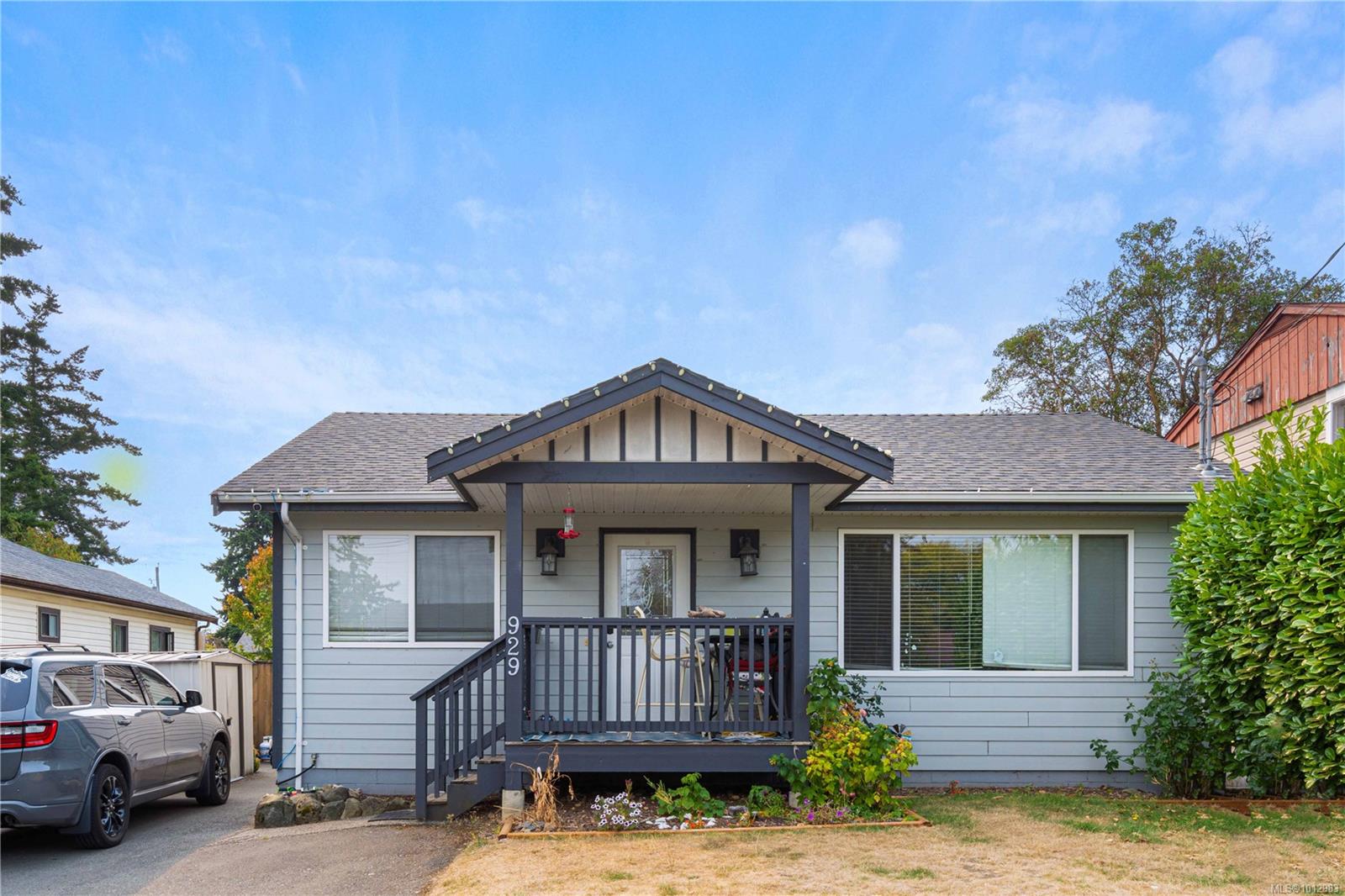 $715,000 - 929 CADOGAN St<br>Nanaimo, British Columbia, V9S 1V3