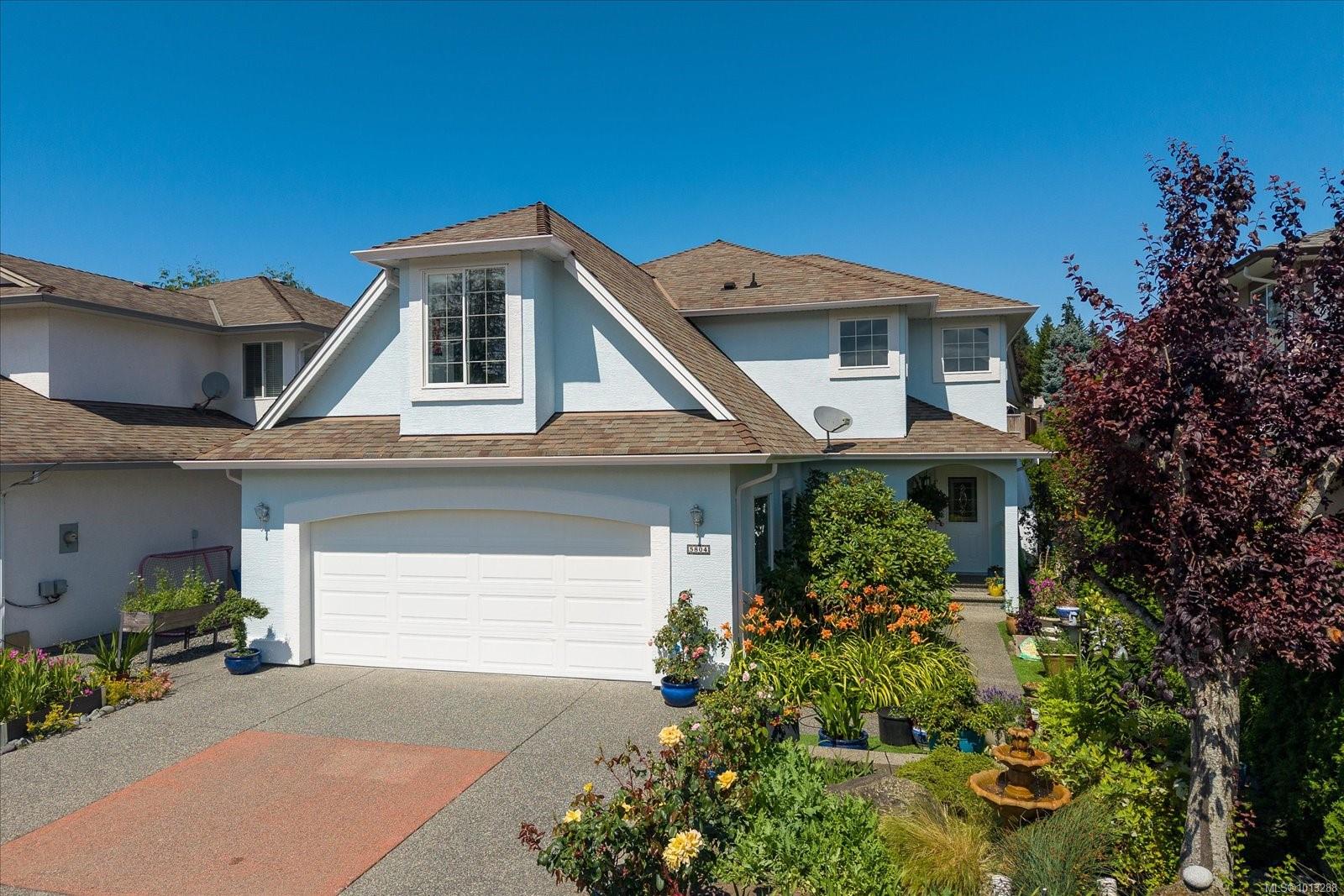 $929,900 - 5804 Quarry Cres<br>Nanaimo, British Columbia, V9T 6H9