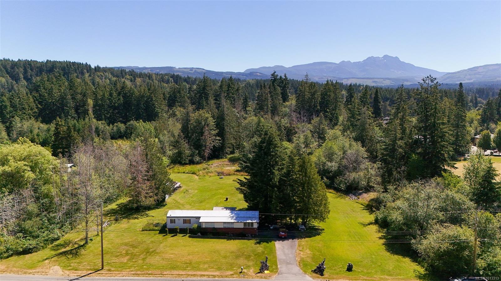 $744,888 - 5611 Strick Rd<br>Port Alberni, British Columbia, V9Y 8W4