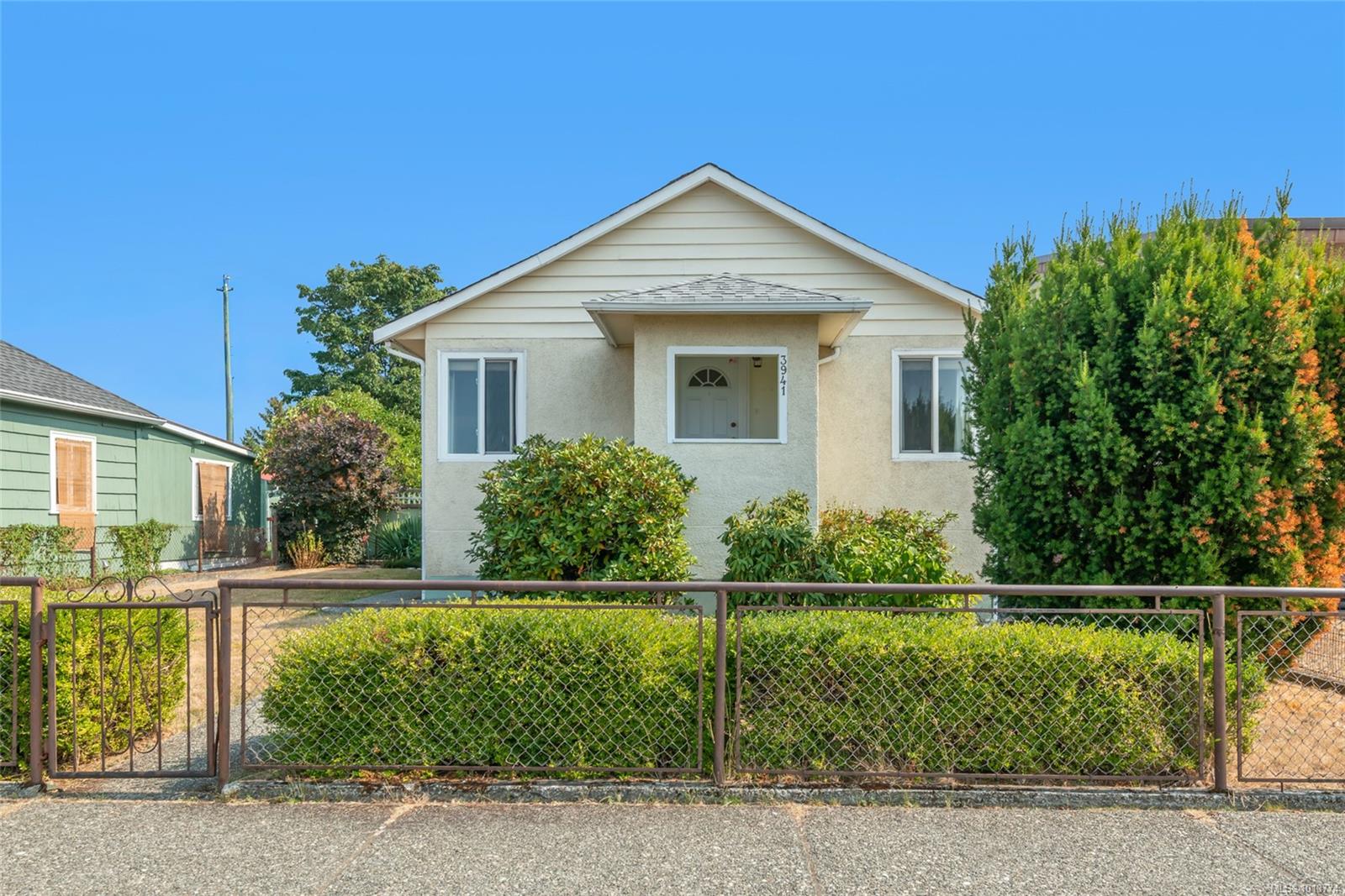 3941 9th Ave, (PA Port Alberni) Port Alberni British Columbia, V9Y 4V1 $399,900