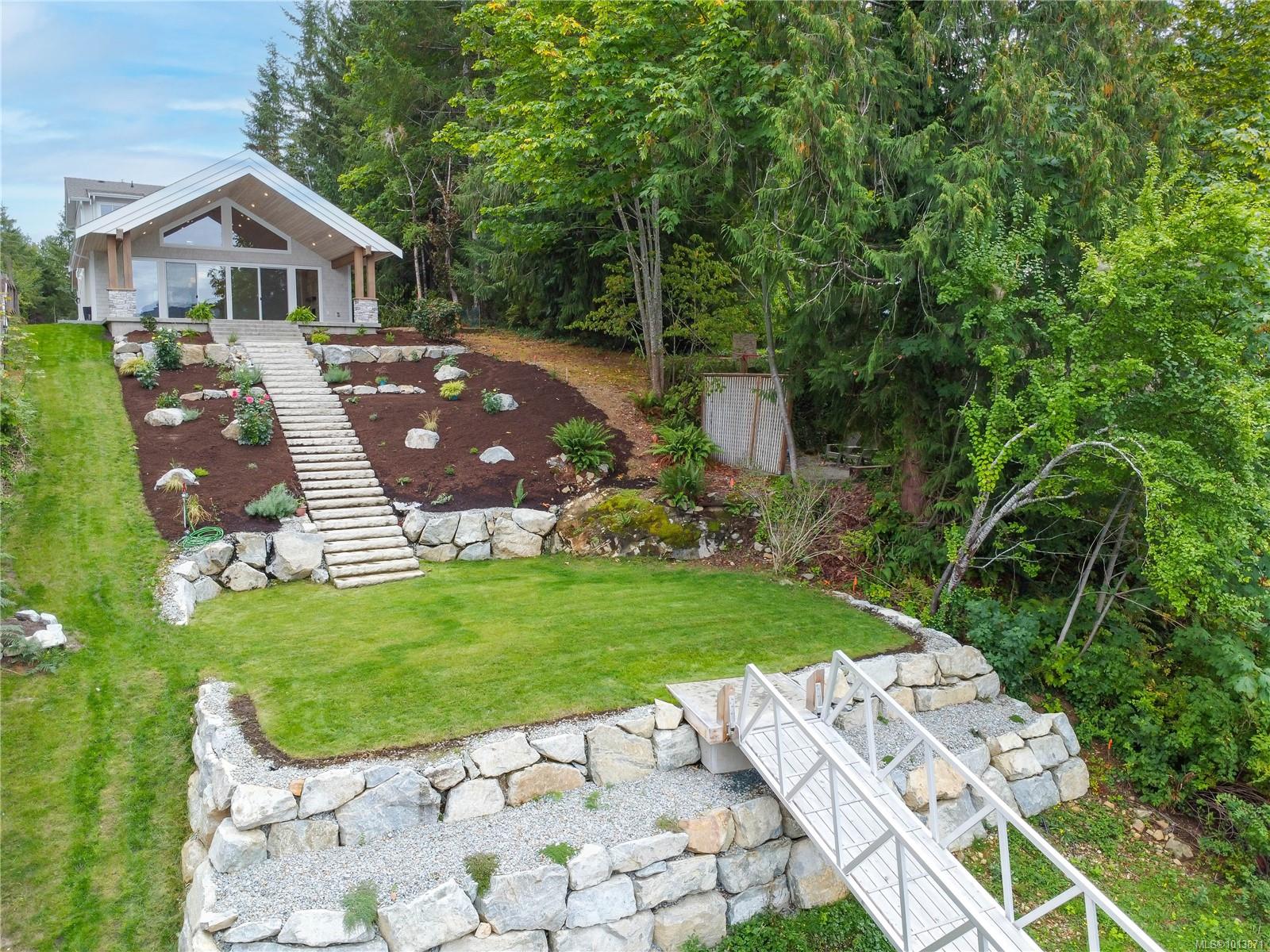 10089 Blower Rd, (PA Sproat Lake) Port Alberni British Columbia, V9Y 9B2 $2,849,900
