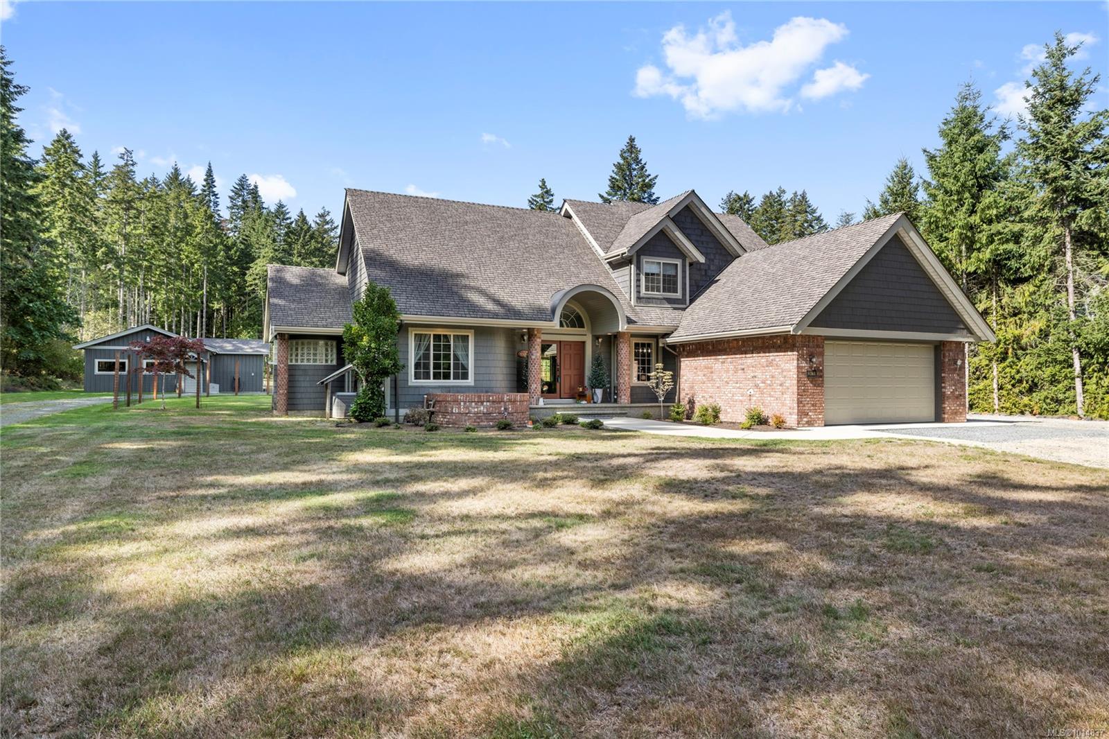 $1,649,999 - 5670 Willow Rd<br>Port Alberni, British Columbia, V9Y 8V4