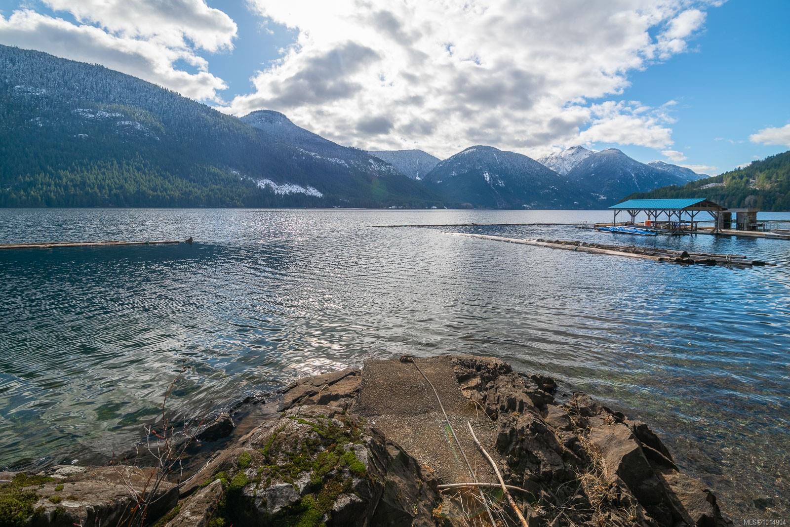 19320 Pacific Rim Hwy, (PA Sproat Lake) Port Alberni British Columbia, V9Y 8Z9 $849,900