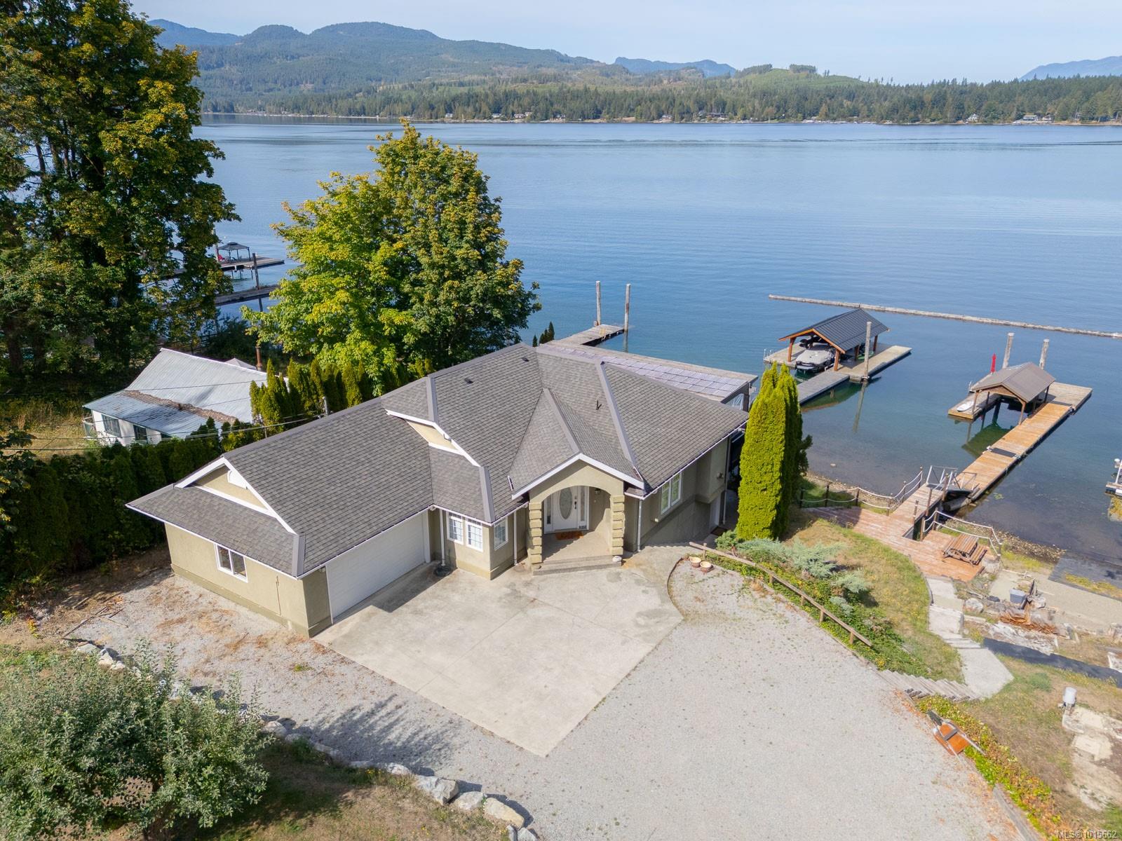 9050 Lord Rd, (PA Sproat Lake) Port Alberni British Columbia, V9Y 9C1 $1,990,000