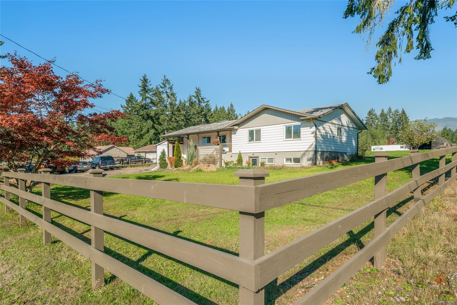 $729,000 - 6411 Beaver Creek Rd<br>Port Alberni, British Columbia, V9Y 8L3