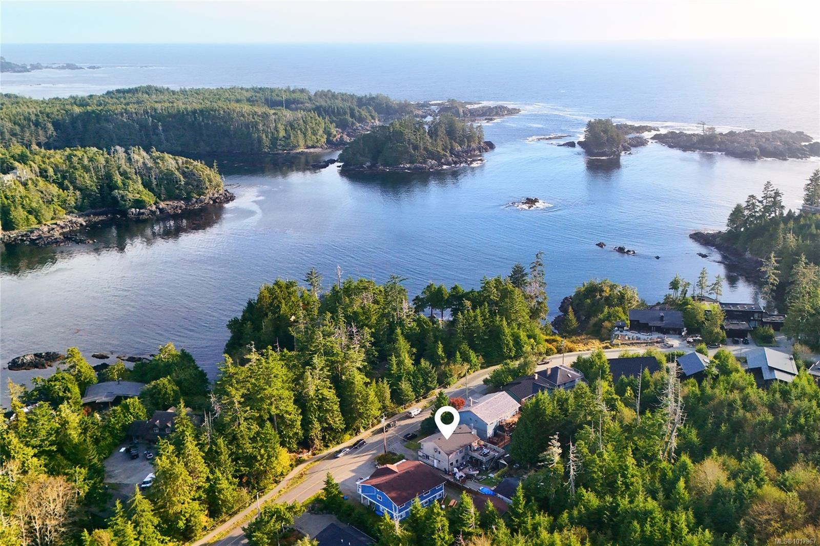 $830,000 - 437 Marine Dr<br>Ucluelet, British Columbia, V0R 3A0