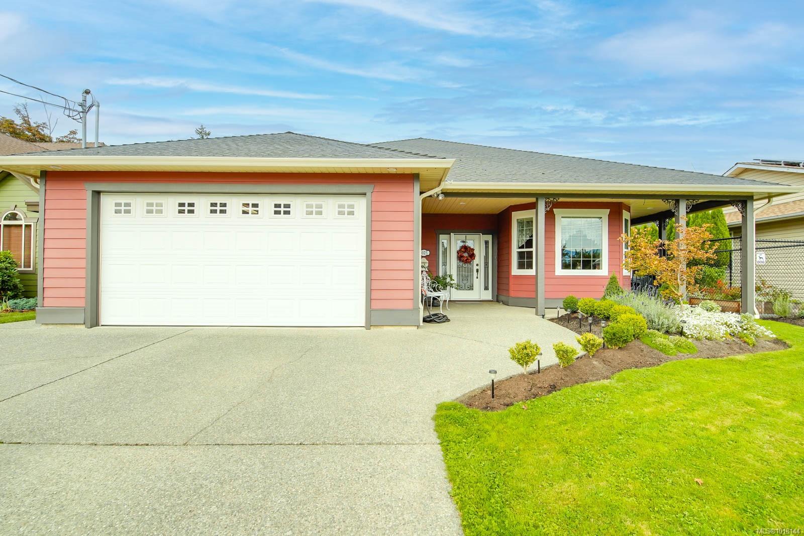 $799,900 - 4025 Shaughnessy St<br>Port Alberni, British Columbia, V9Y 6E4