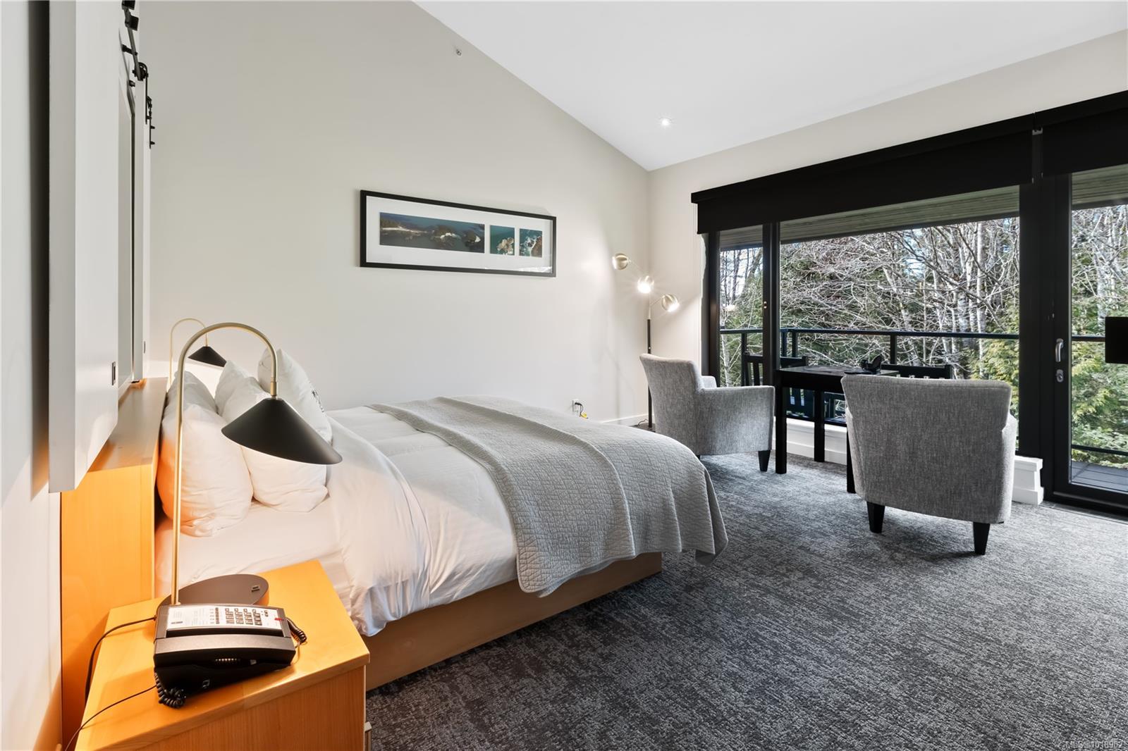 $309,000 - 596 Marine Dr<br>Ucluelet, British Columbia, V0R 3A0