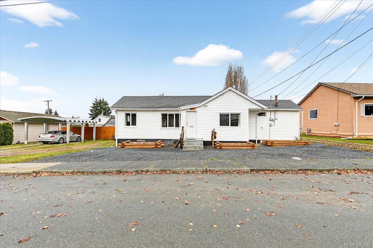 $469,900 - 4167 Morton St<br>Port Alberni, British Columbia, V9Y 3V1