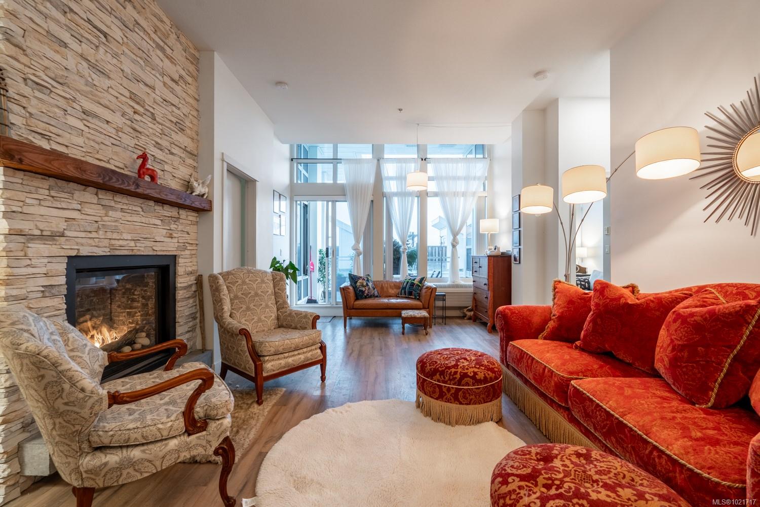 $618,999 - 38 Front St<br>Nanaimo, British Columbia, V9R 0B8