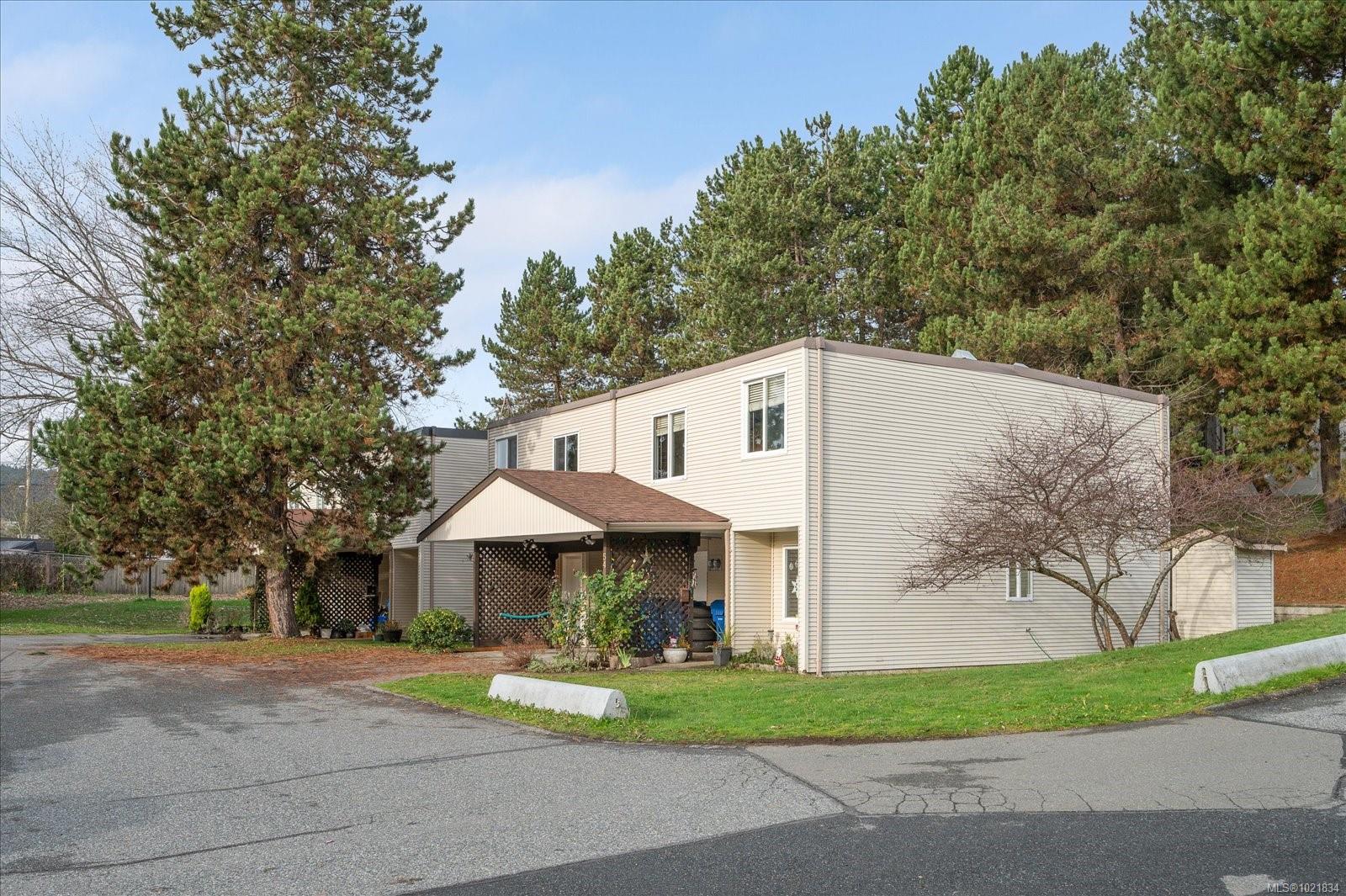 $395,000 - 444 Bruce Ave<br>Nanaimo, British Columbia, V9R 5W5