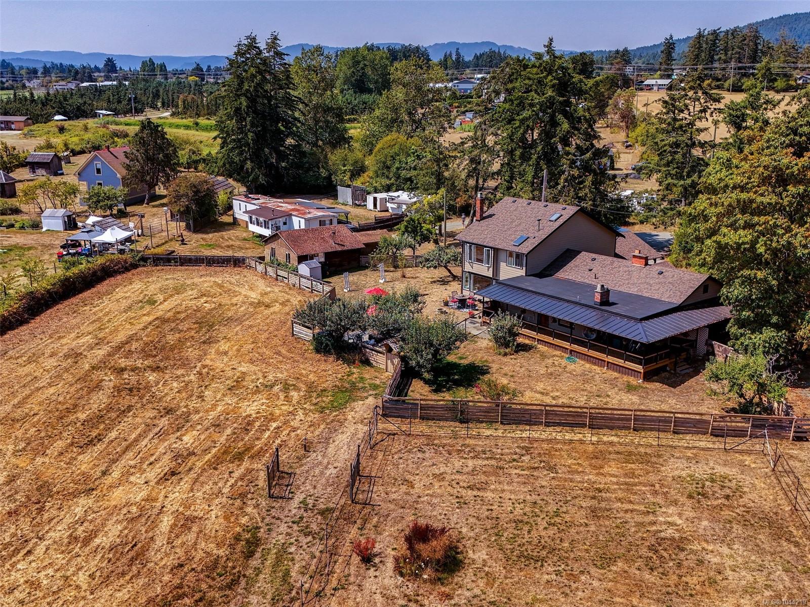2269 Newman Rd — listing photo 6 of 57