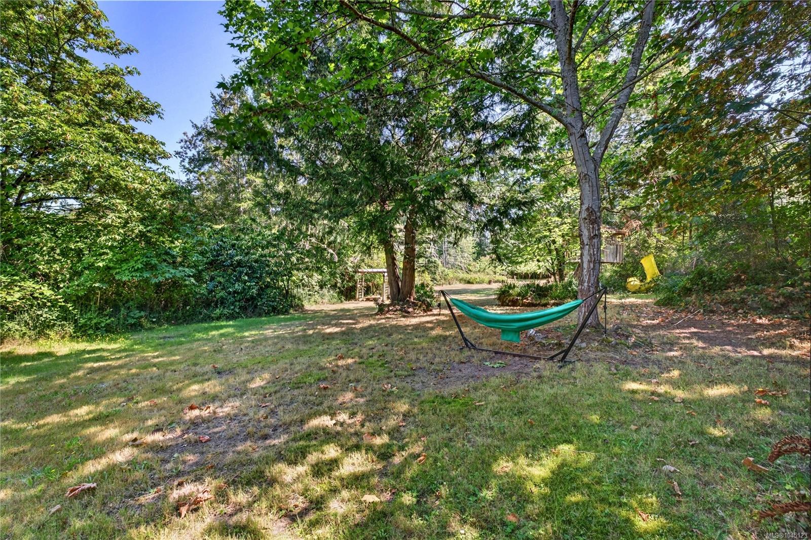 243 Maliview Dr — listing photo 6 of 45