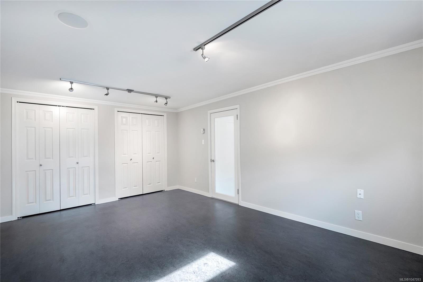 931 Lakeview Ave — listing photo 14 of 70