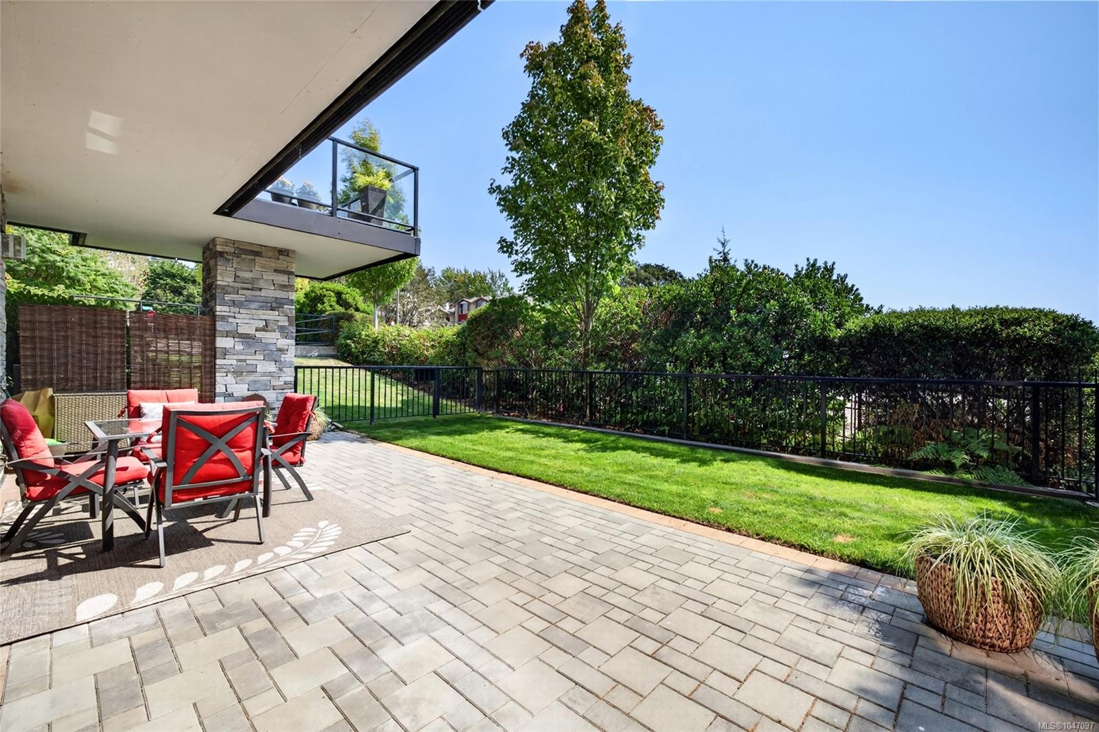 101-747 Travino Lane — listing photo 11 of 60