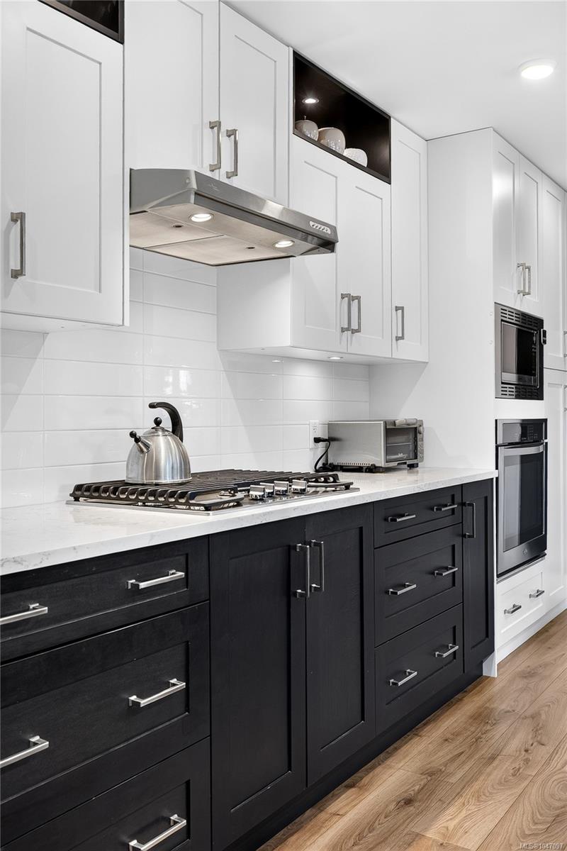 101-747 Travino Lane — listing photo 8 of 60