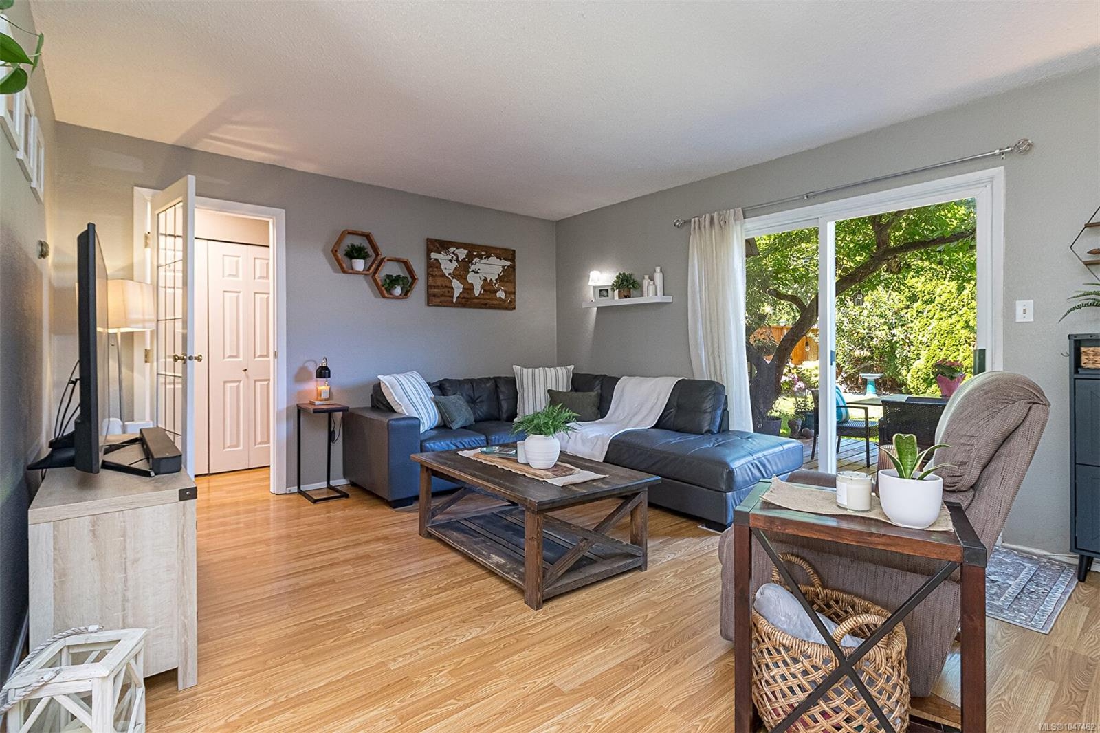 11-7675 East Saanich Rd — listing photo 13 of 35