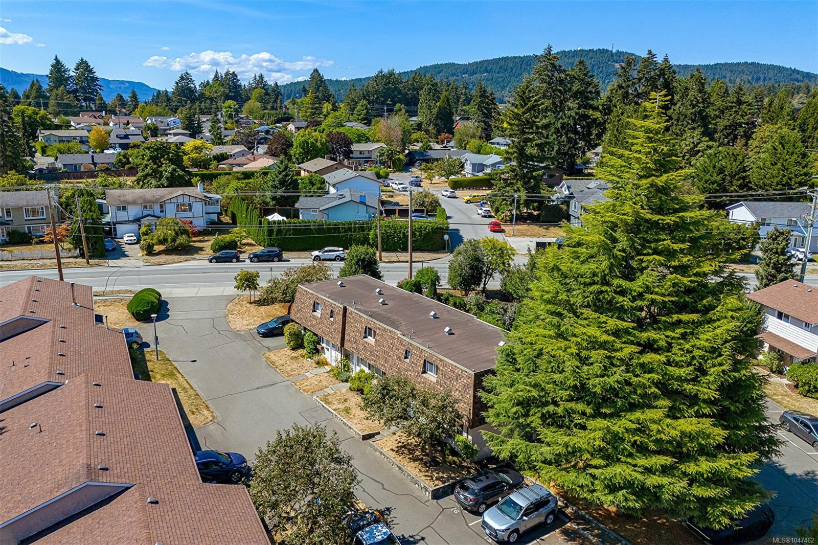 11-7675 East Saanich Rd — listing photo 6 of 35
