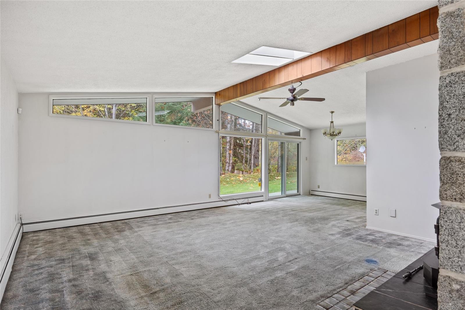 3054 Stephen Rd — listing photo 10 of 55