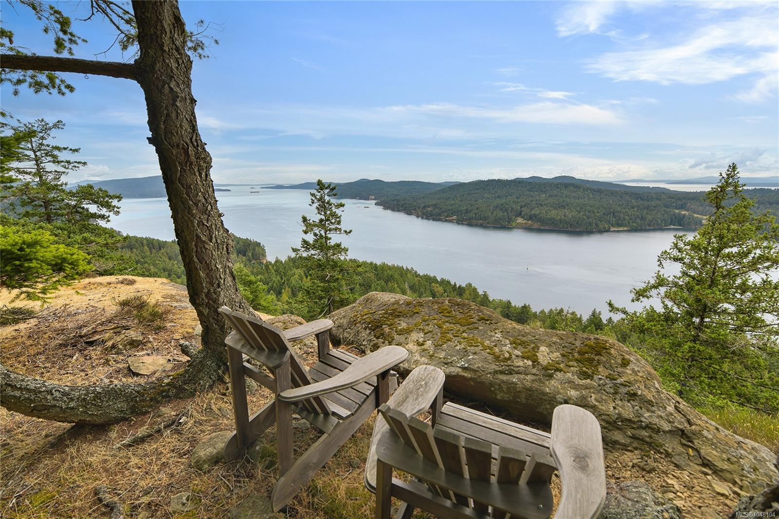 470 Heck Hill Rd — listing photo 3 of 44