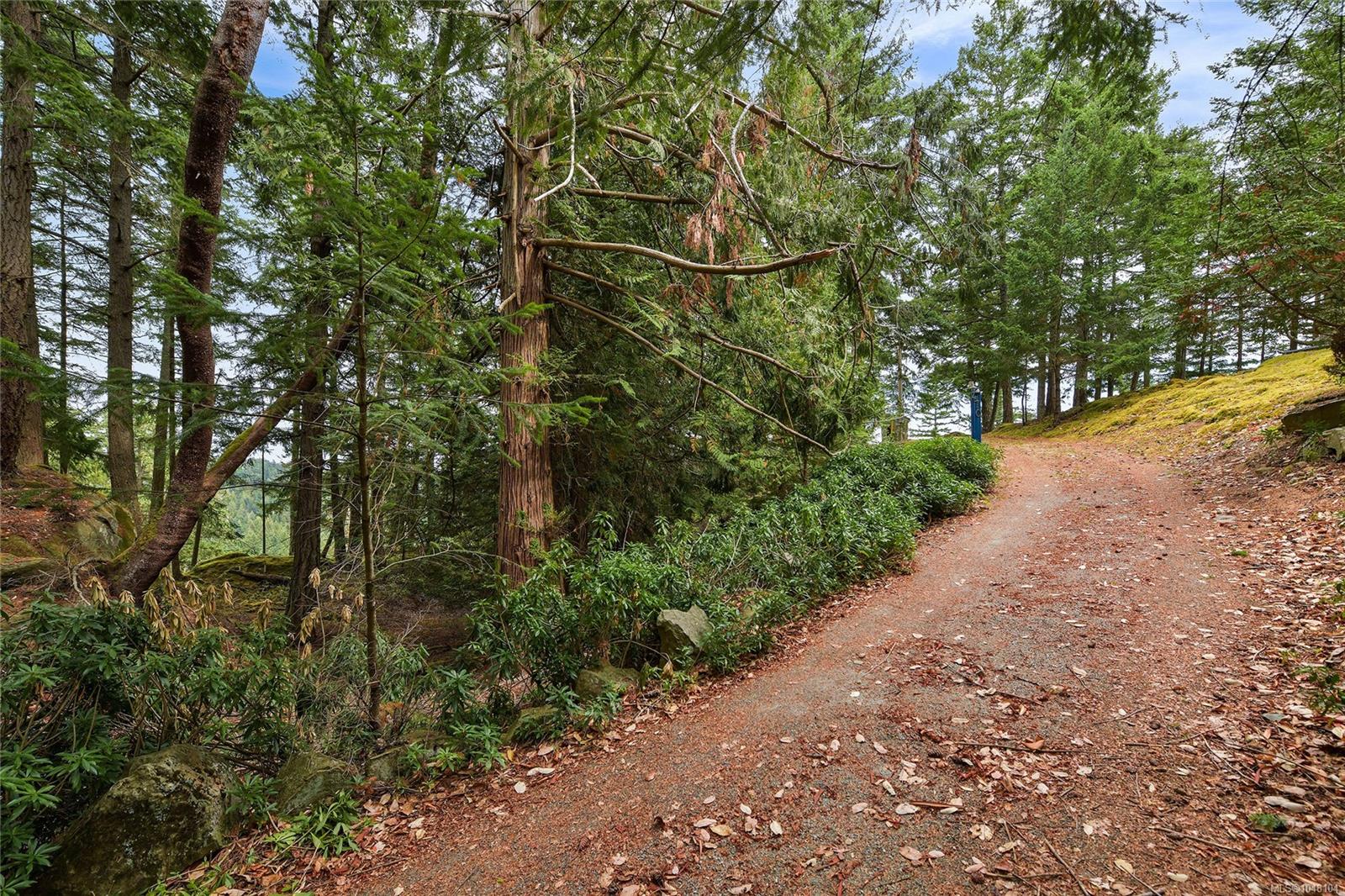 470 Heck Hill Rd — listing photo 10 of 44