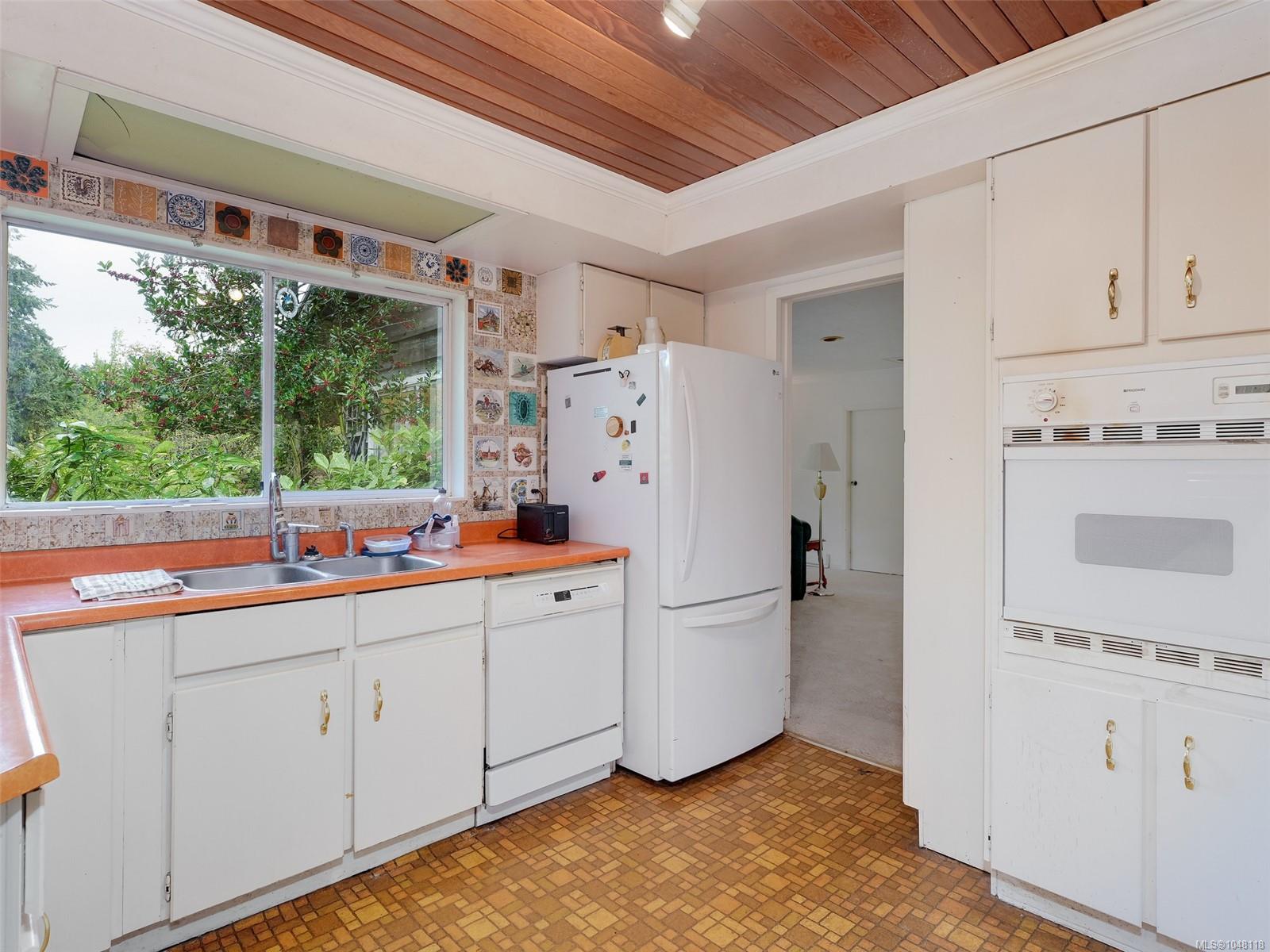 5333 Sparton Rd — listing photo 3 of 50
