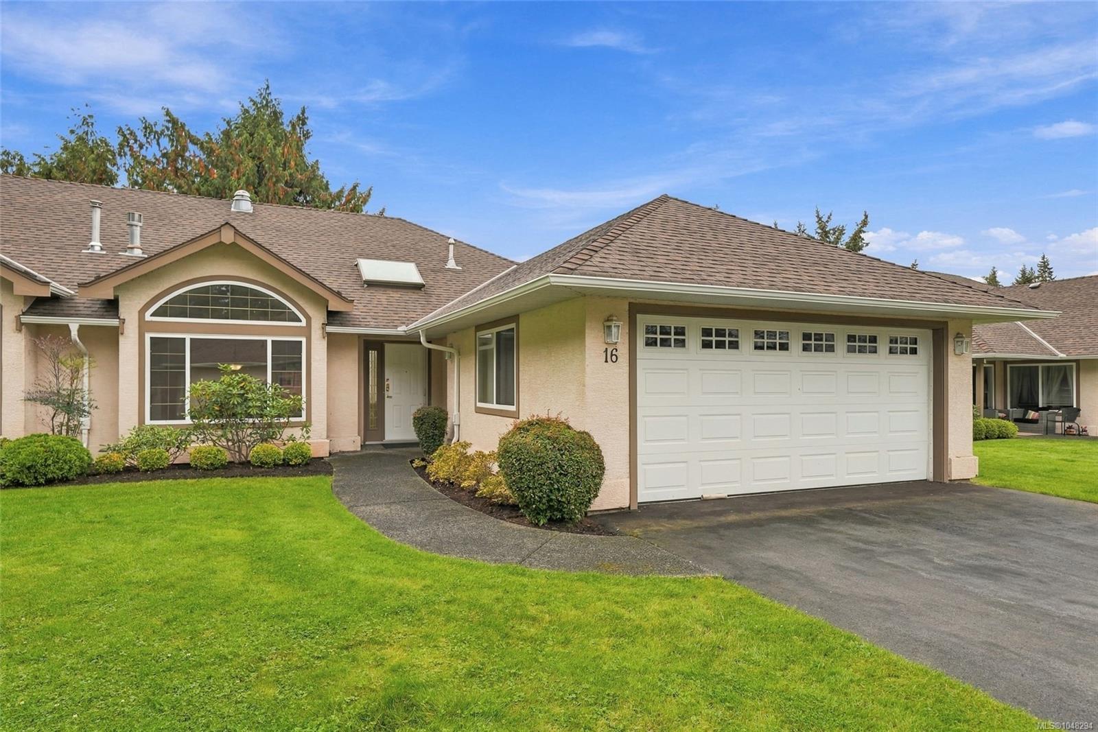16-850 Arbutus St — listing photo 3 of 47