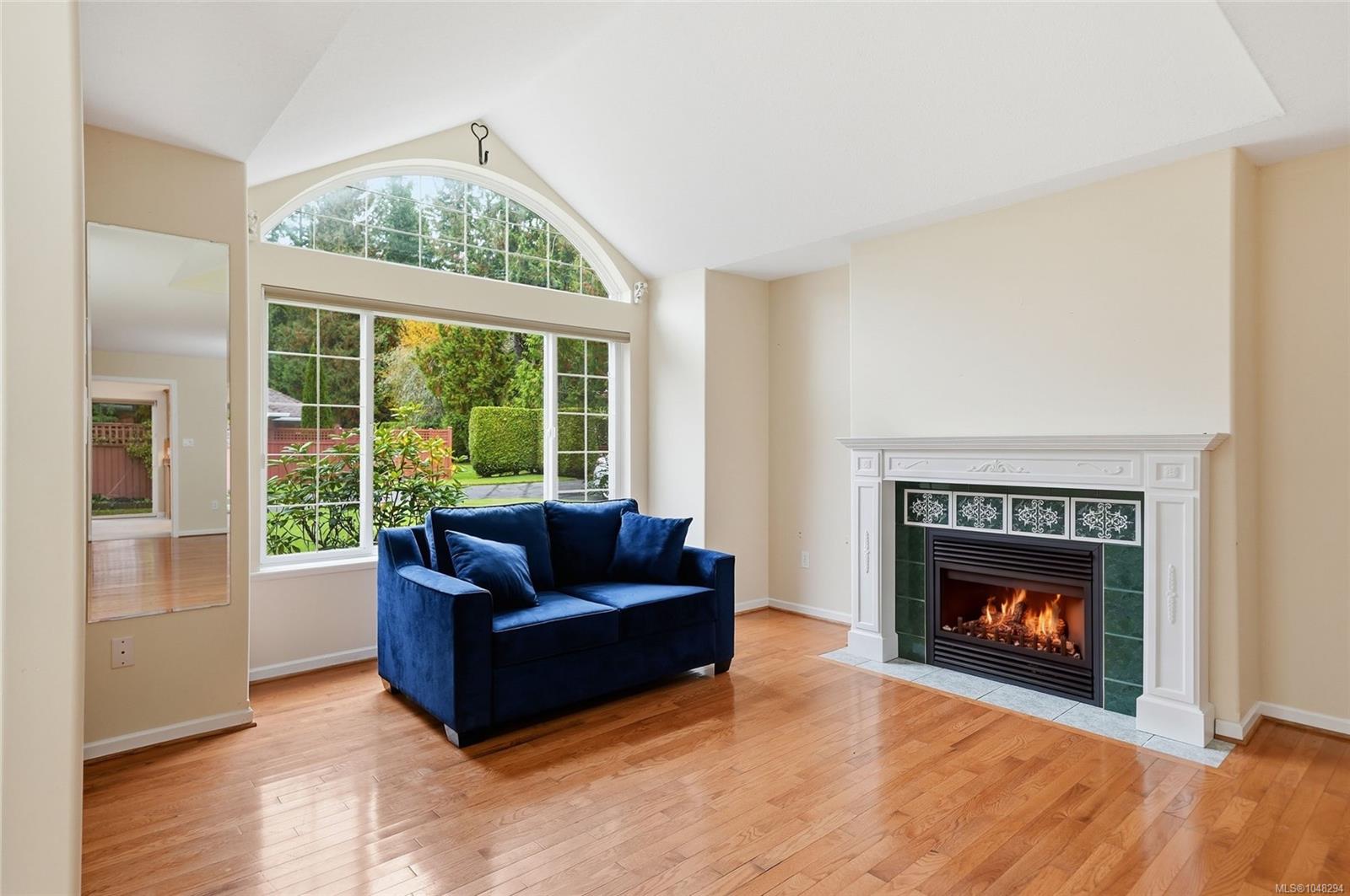 16-850 Arbutus St — listing photo 9 of 47