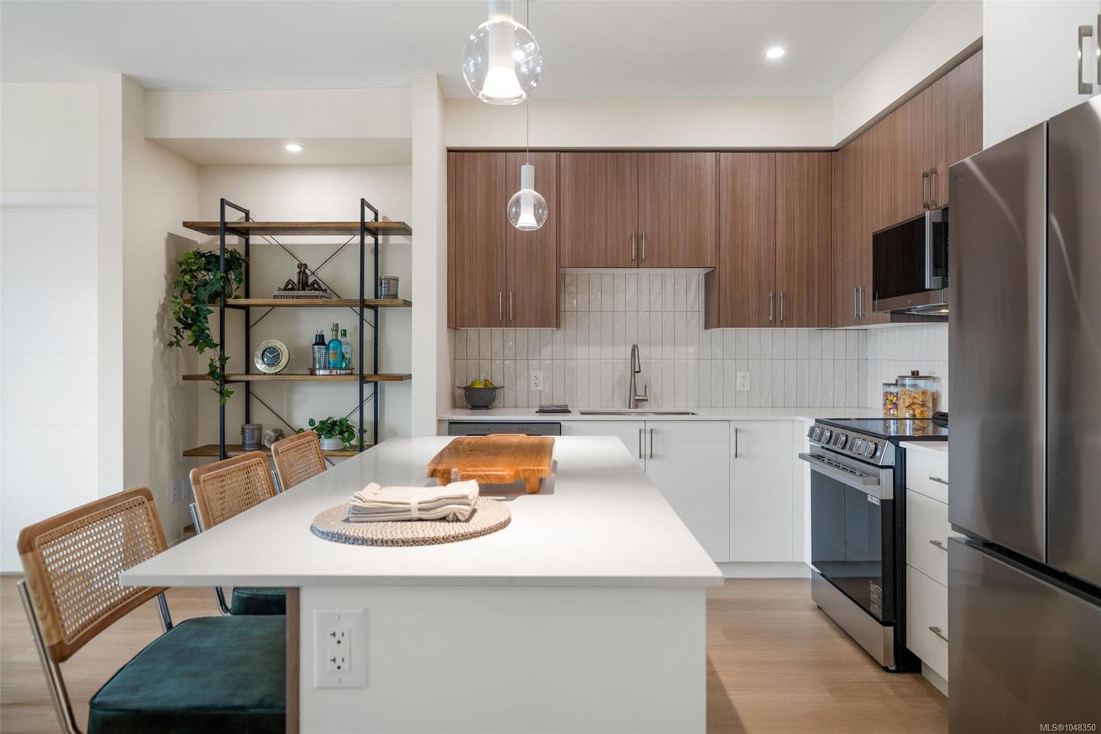 308-777 Station Ave — listing photo 11 of 23