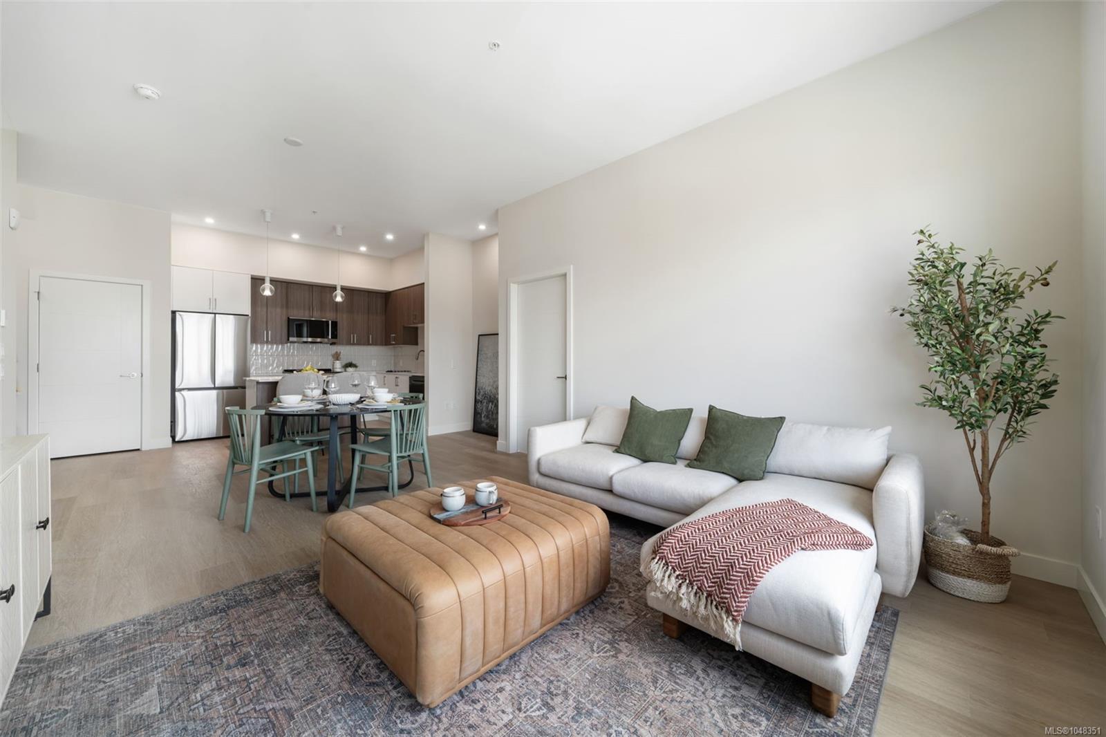 212-777 Station Ave — listing photo 13 of 20