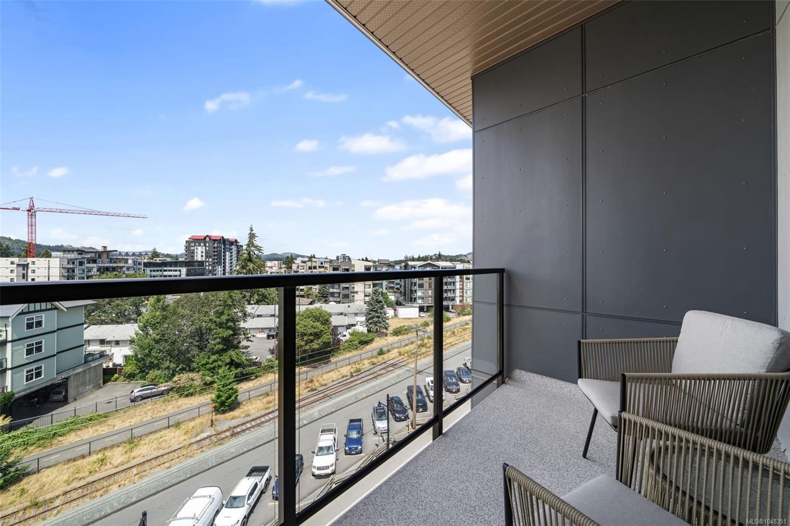 212-777 Station Ave — listing photo 14 of 20