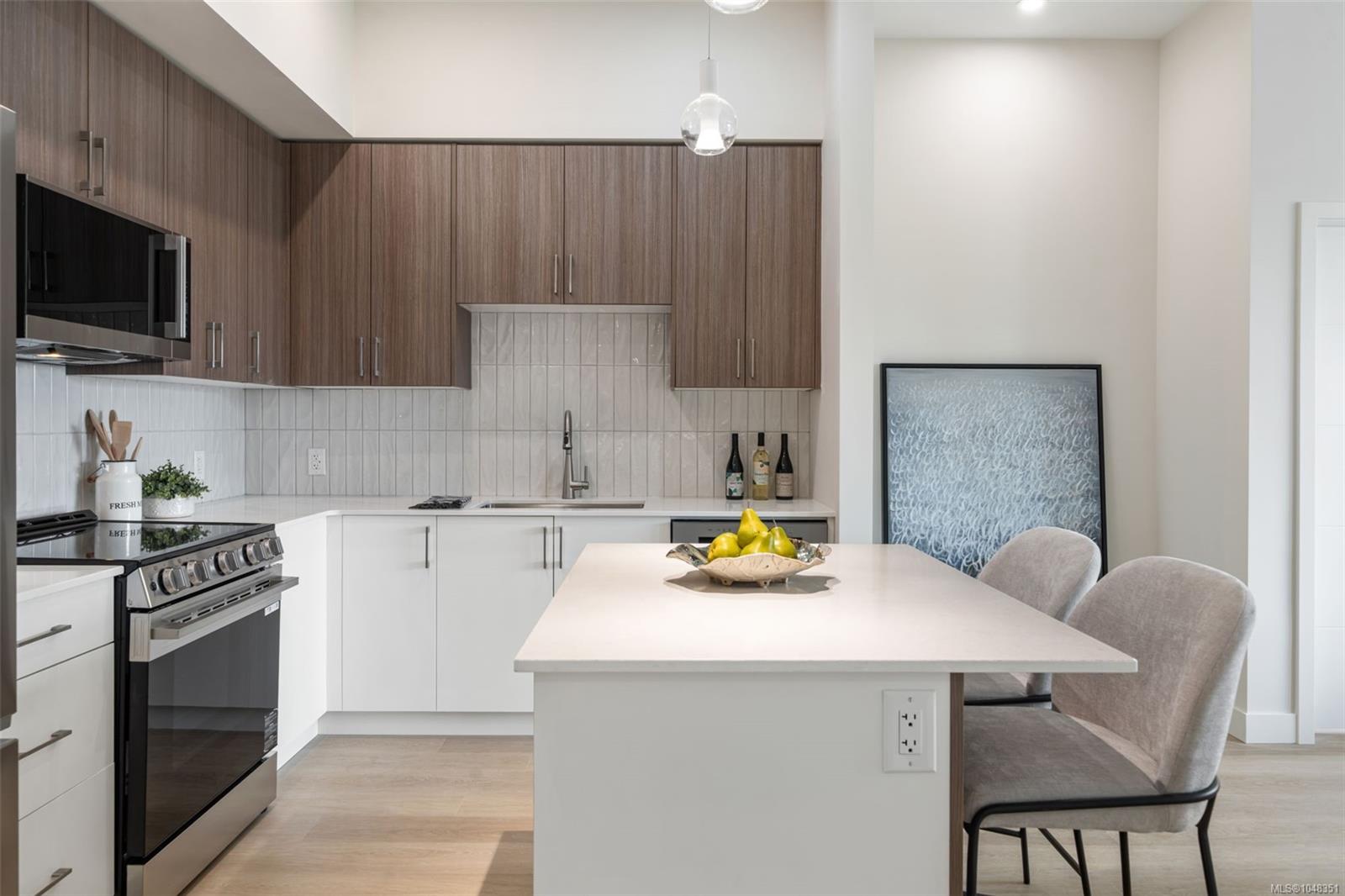 212-777 Station Ave — listing photo 5 of 20