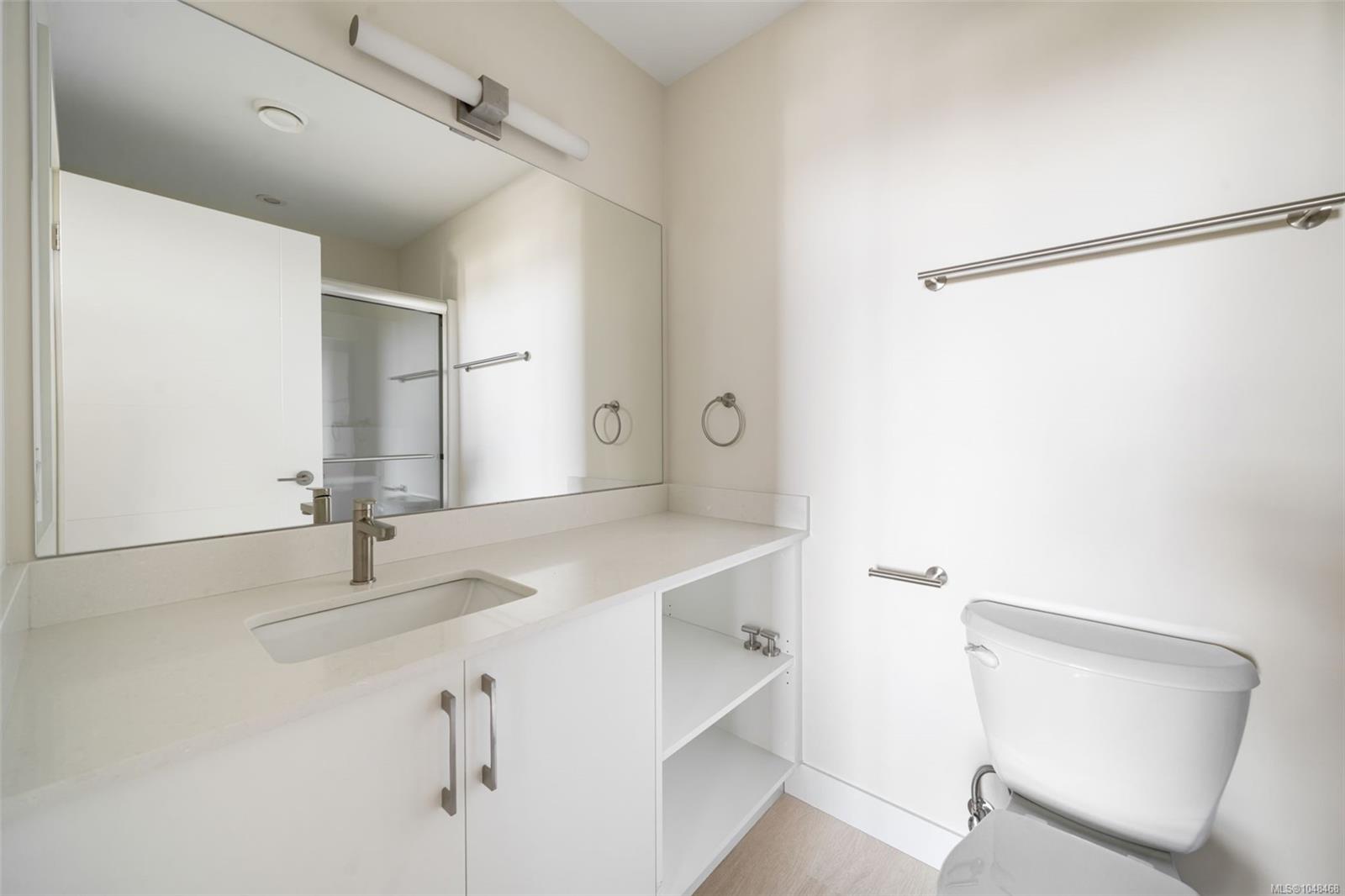 309-777 Station Ave — listing photo 3 of 36