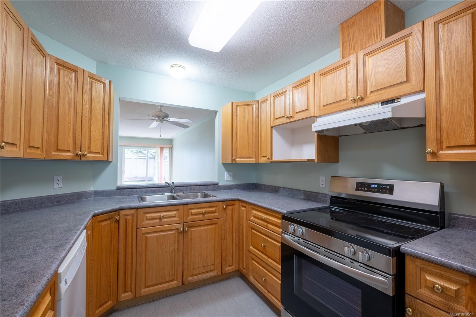 13-595 Evergreen Rd — listing photo 9 of 38