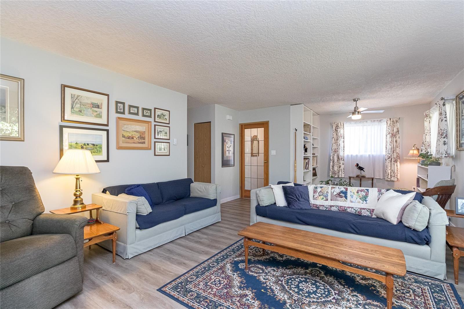 4541 Elk Lake Dr — listing photo 14 of 47