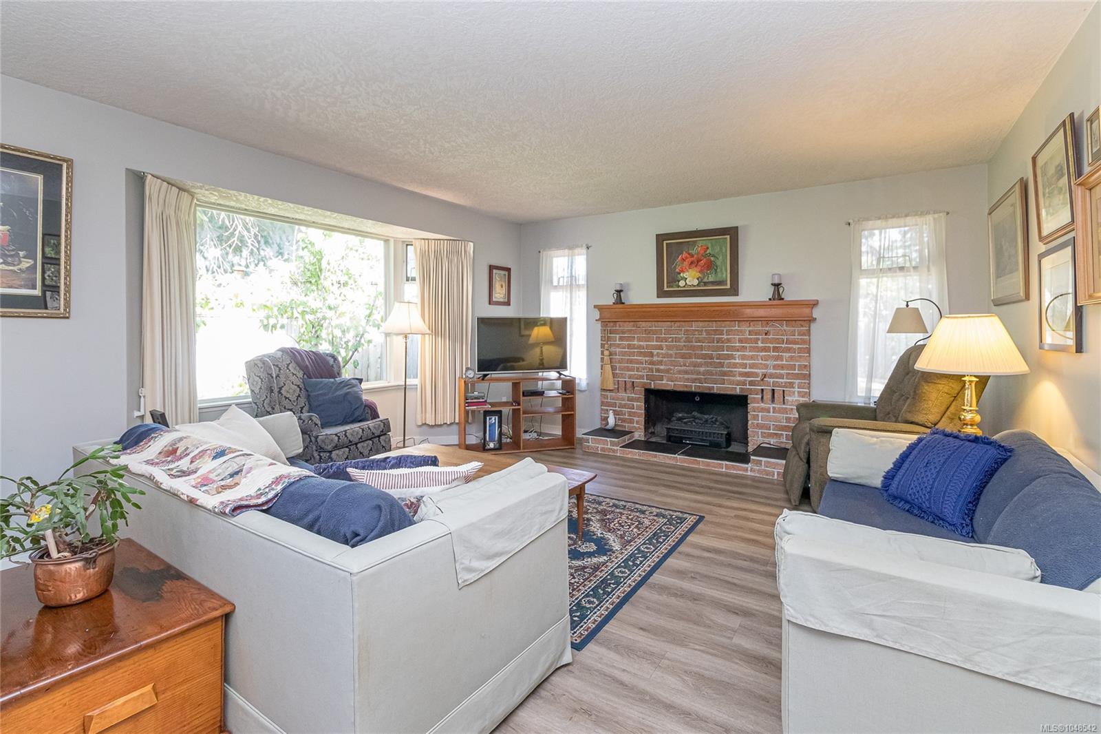 4541 Elk Lake Dr — listing photo 10 of 47