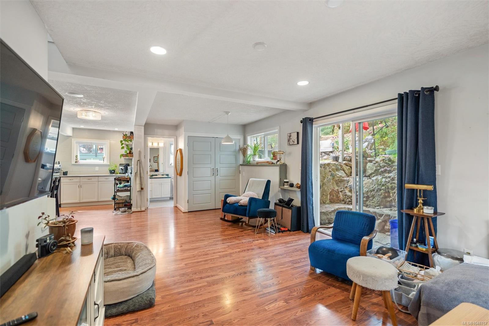3938 Wilkinson Rd — listing photo 14 of 38