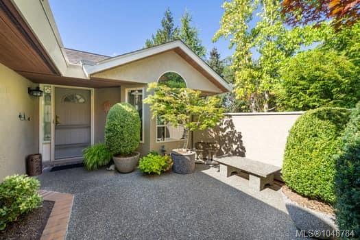 108-6880 Wallace Dr — listing photo 7 of 43