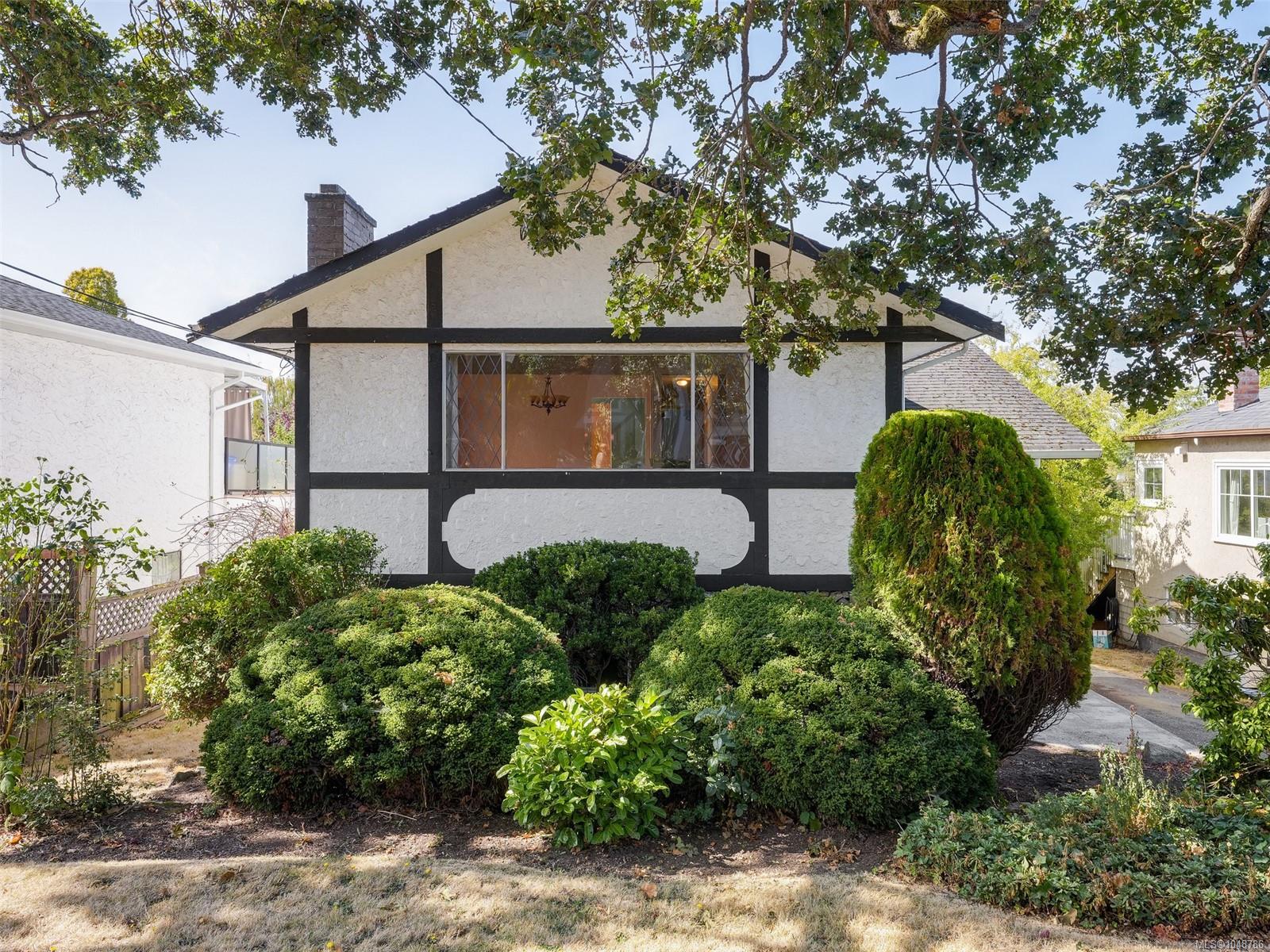 3116 Yew St, Victoria